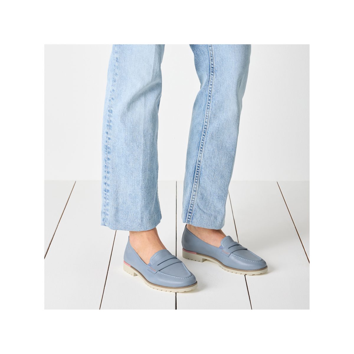 Slipper light blue